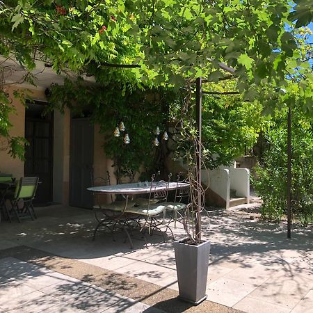 Loriol-du-Comtat Chambres D'Hotes La Chrysalide المظهر الخارجي الصورة
